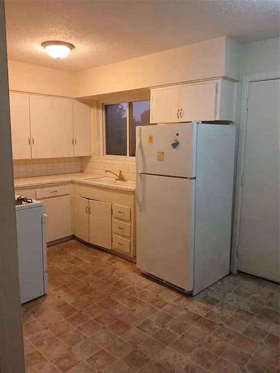 3015 Avon Street, #3015