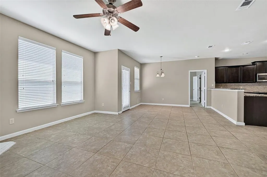 405 Roger Graves Circle