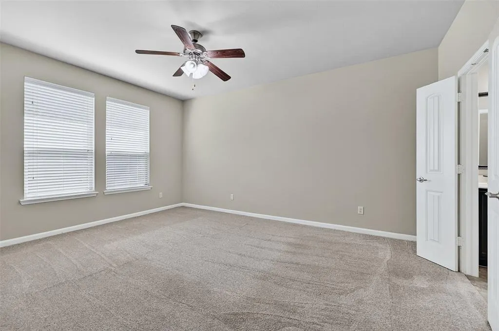 405 Roger Graves Circle