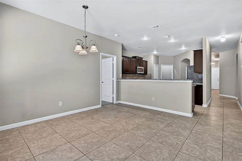 405 Roger Graves Circle