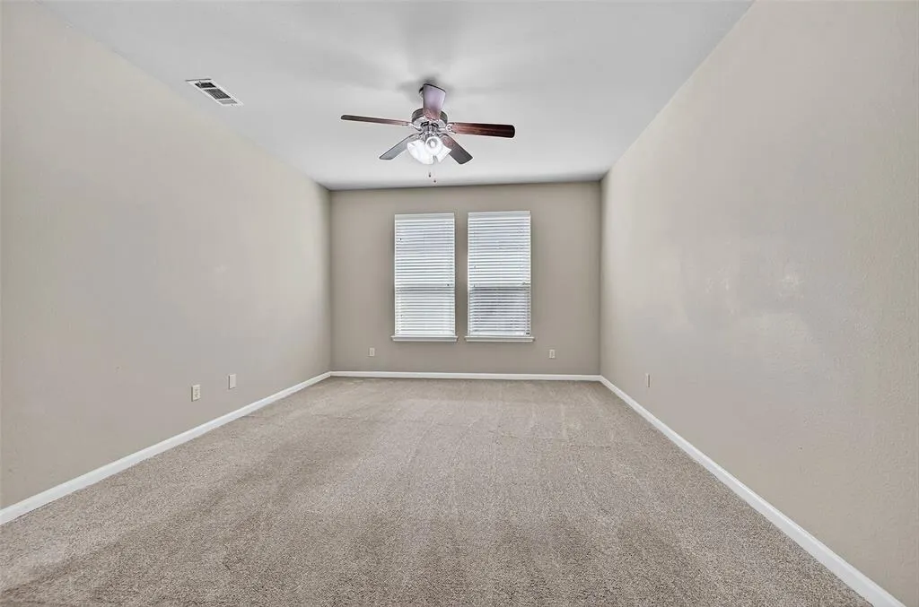 405 Roger Graves Circle