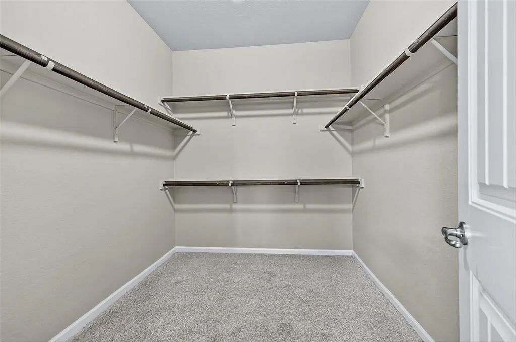 405 Roger Graves Circle