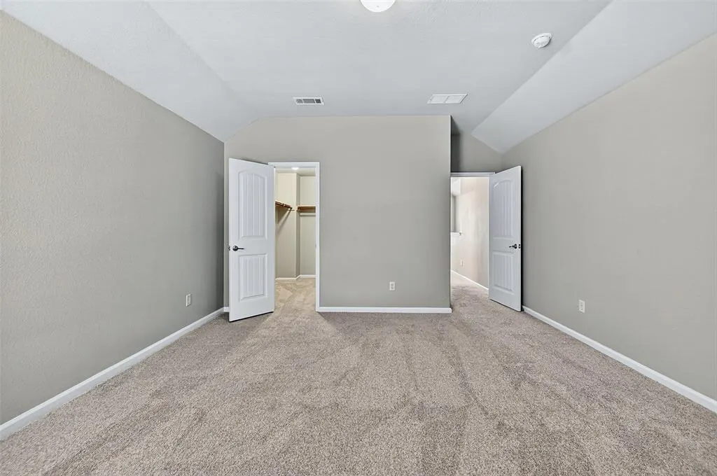 405 Roger Graves Circle