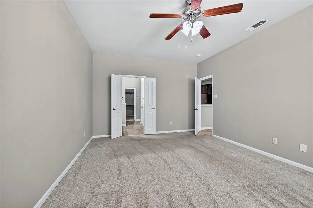 405 Roger Graves Circle