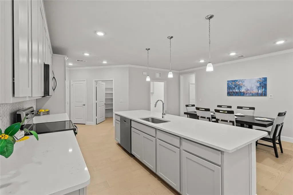 651 N Watters Road, #2307