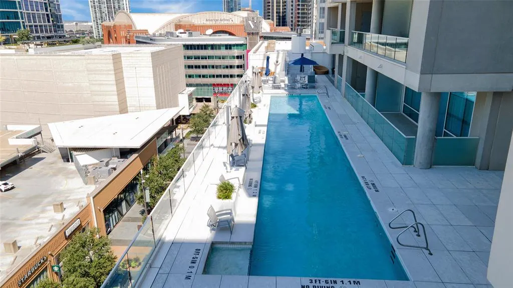 2408 Victory Park Lane, #832