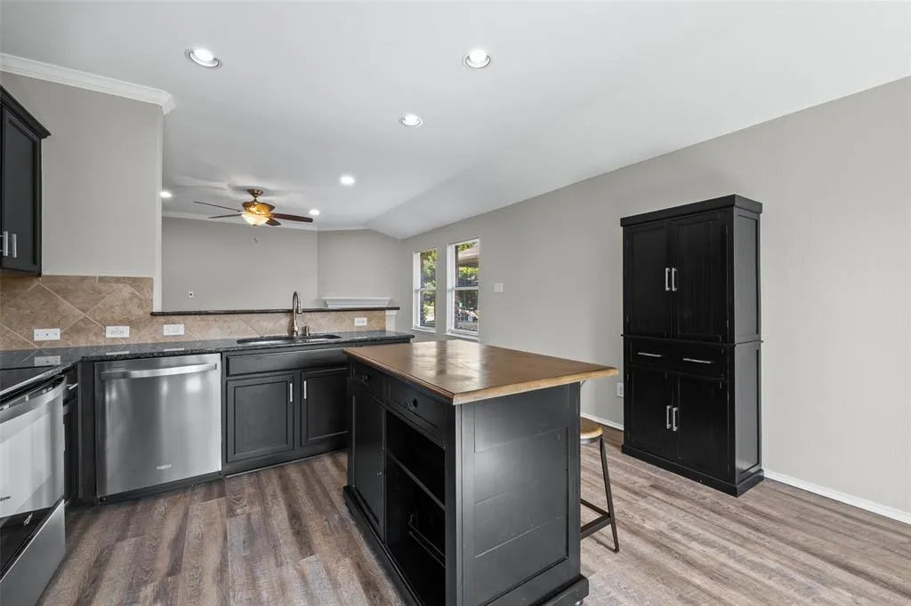 4313 Coney Island Drive