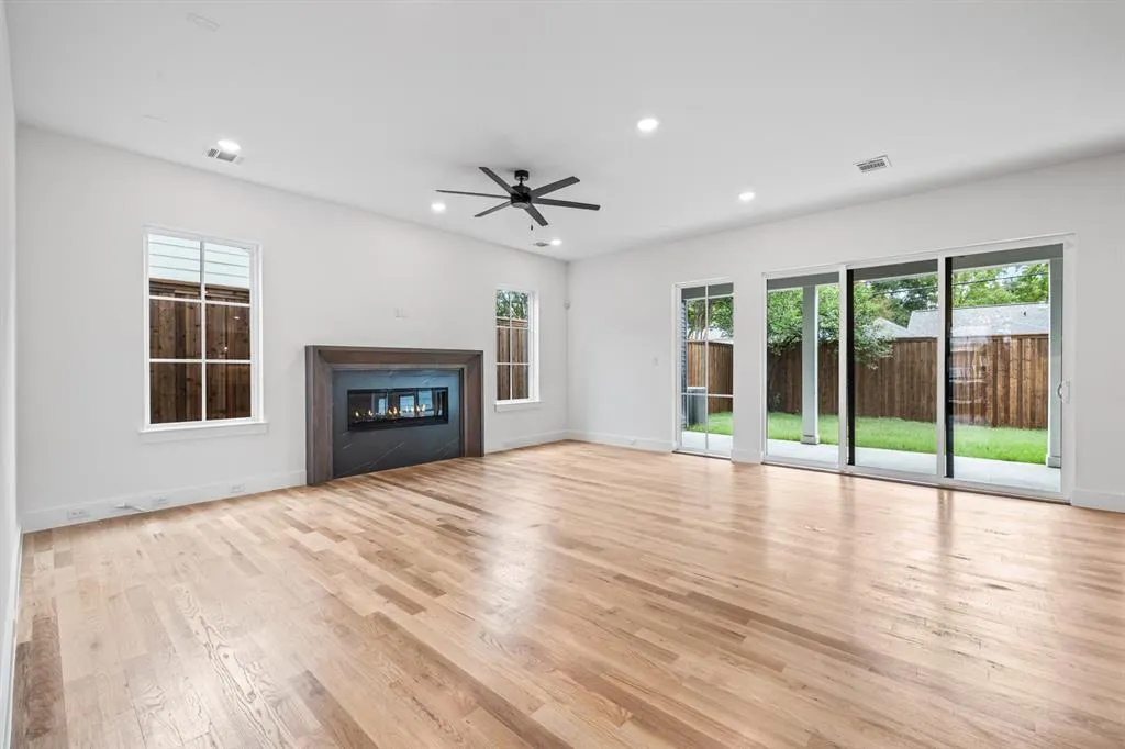 5916 Ellsworth Avenue