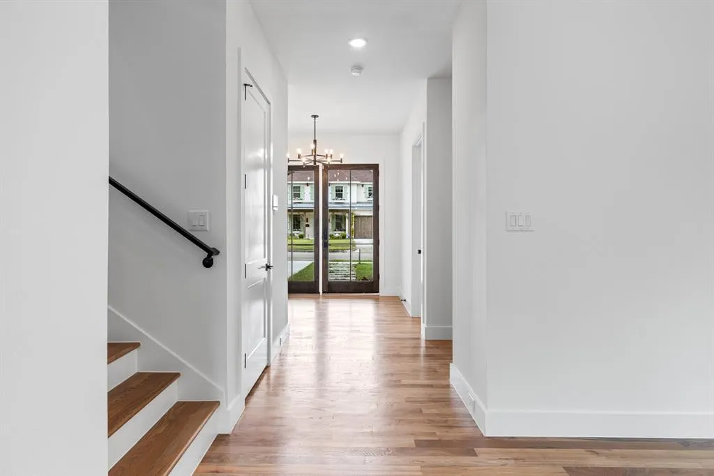 5916 Ellsworth Avenue