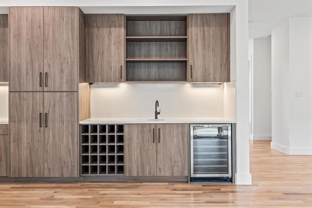 5916 Ellsworth Avenue