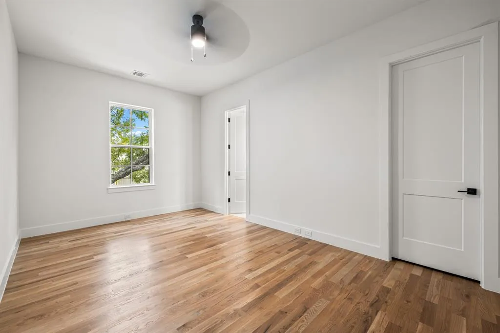 5916 Ellsworth Avenue