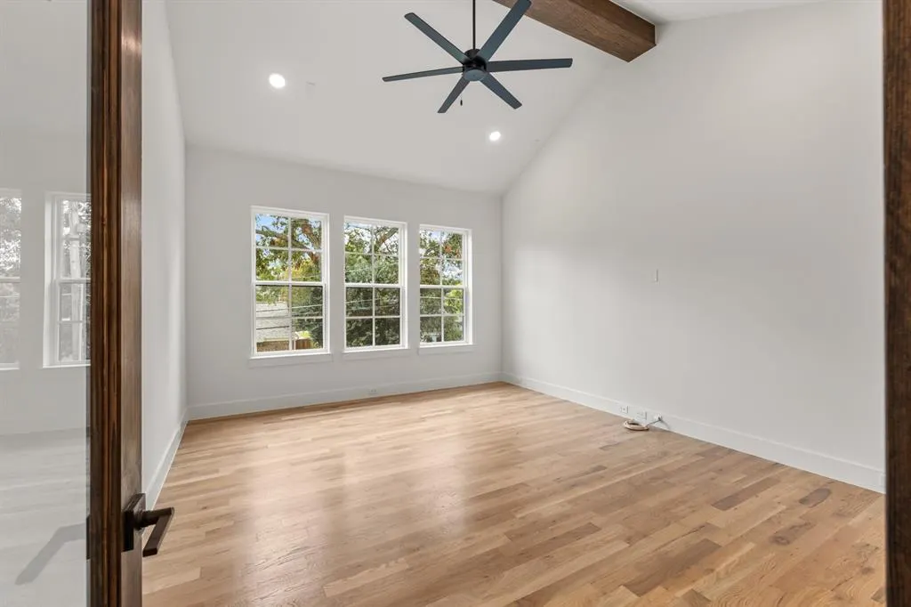 5916 Ellsworth Avenue