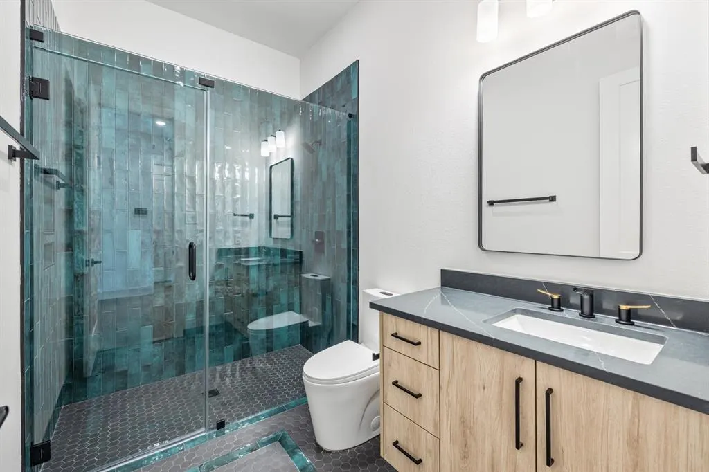 5916 Ellsworth Avenue