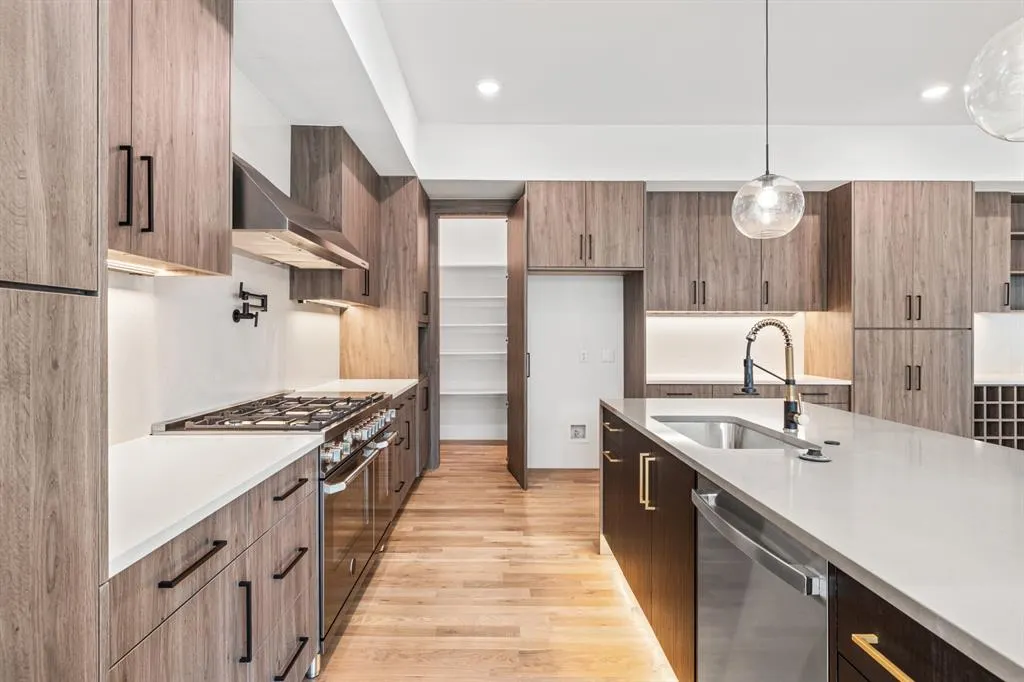 5916 Ellsworth Avenue