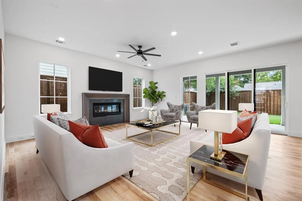 5916 Ellsworth Avenue