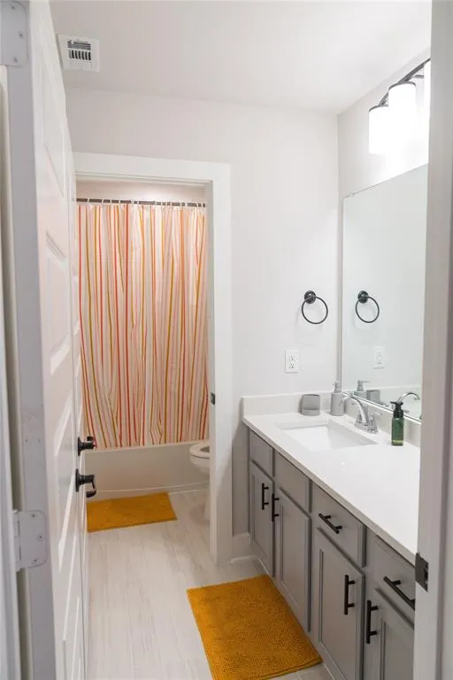 1228 Villalonga Drive