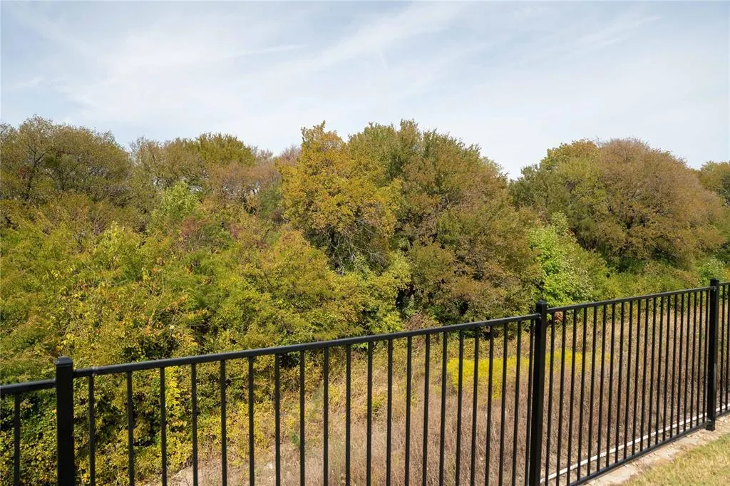 1228 Villalonga Drive