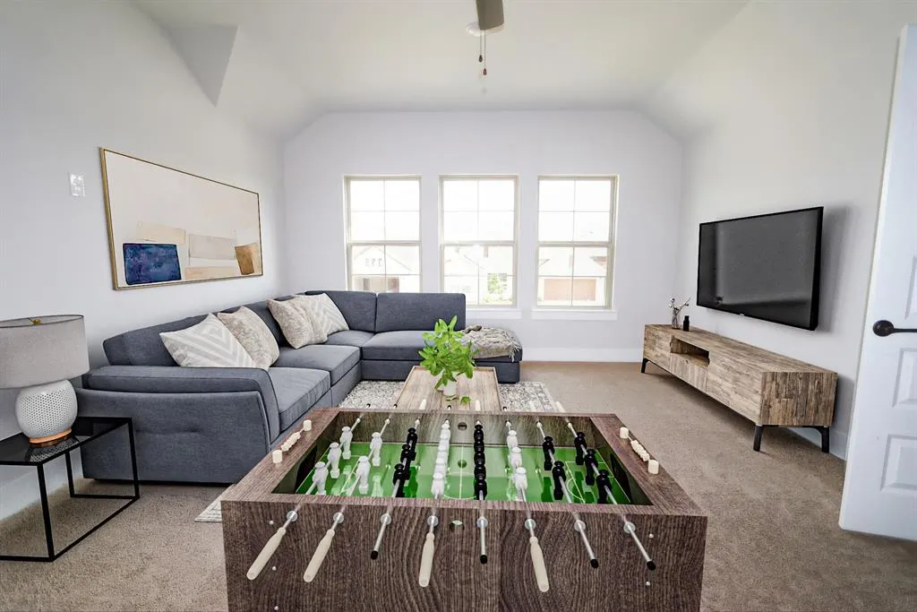 1228 Villalonga Drive