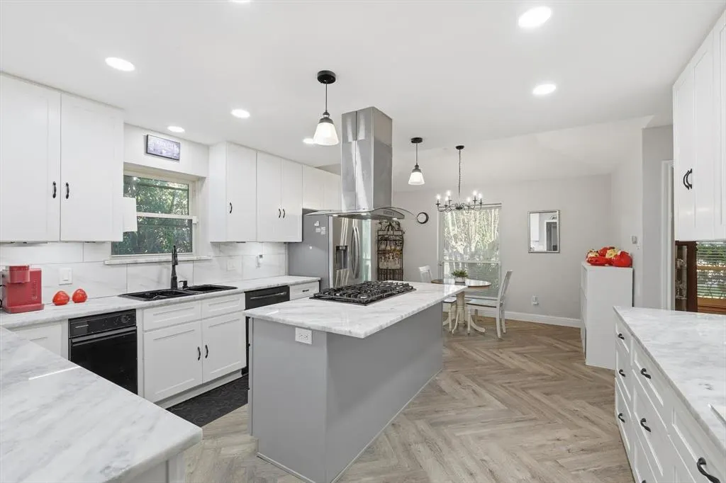 4208 Bretton Bay Circle