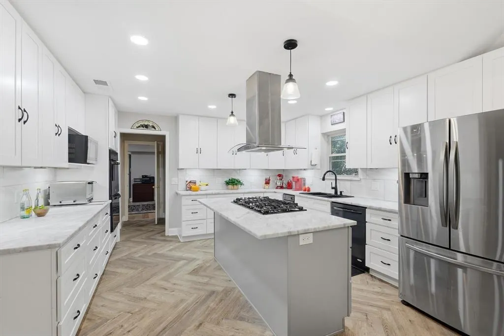 4208 Bretton Bay Circle