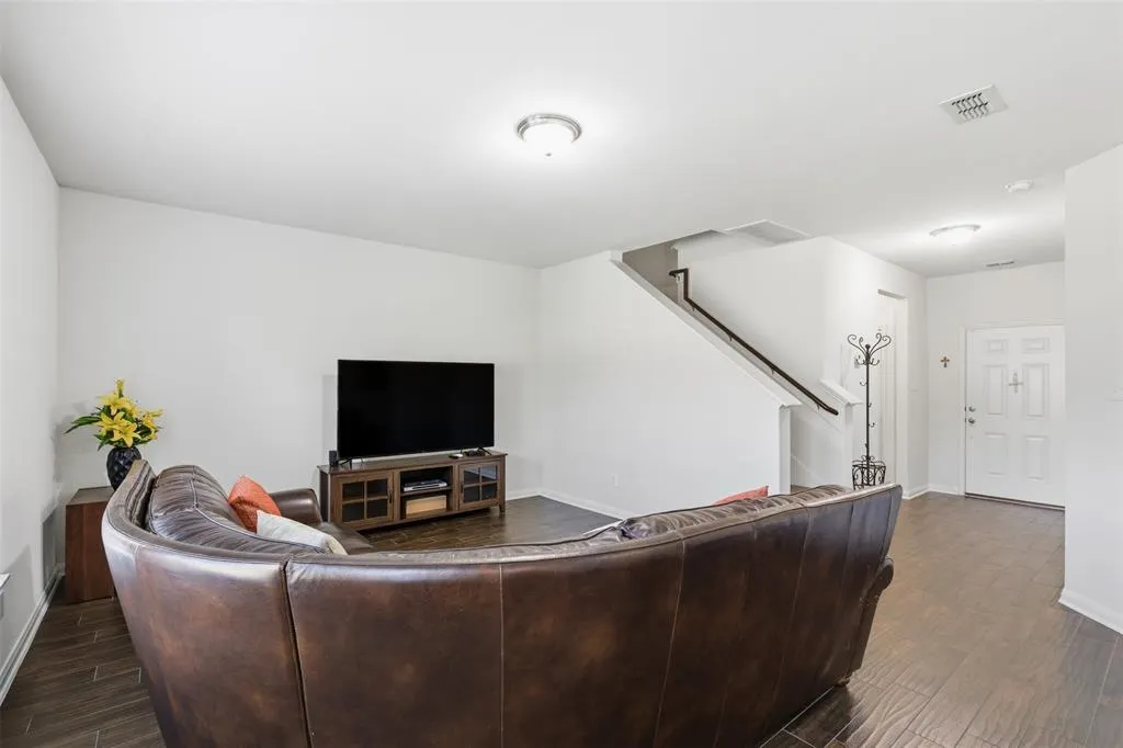 14229 Bridgeview Lane