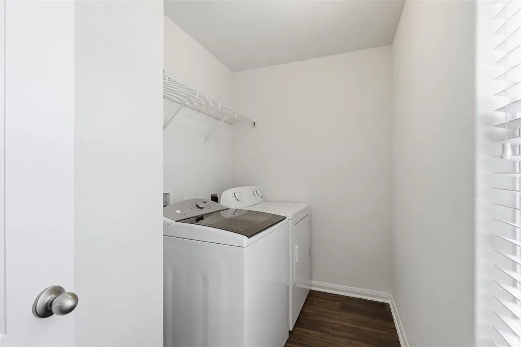 14229 Bridgeview Lane