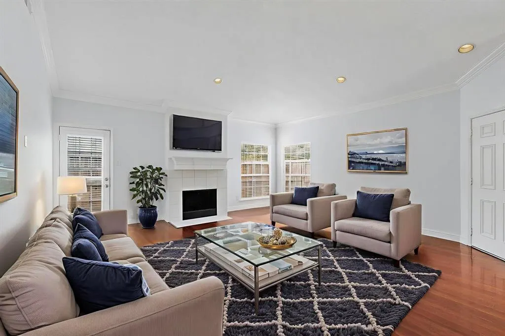 8400 Hickory Street, #3102