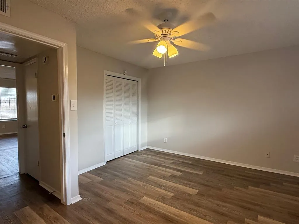 3624 Parkridge Drive, #214