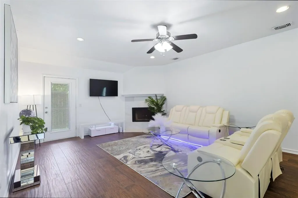 1507 River Hill Drive