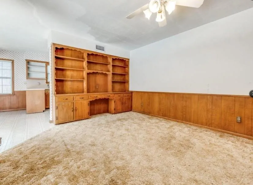 6225 Berryhill Street