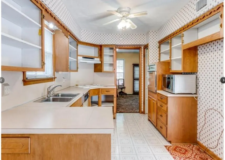 6225 Berryhill Street