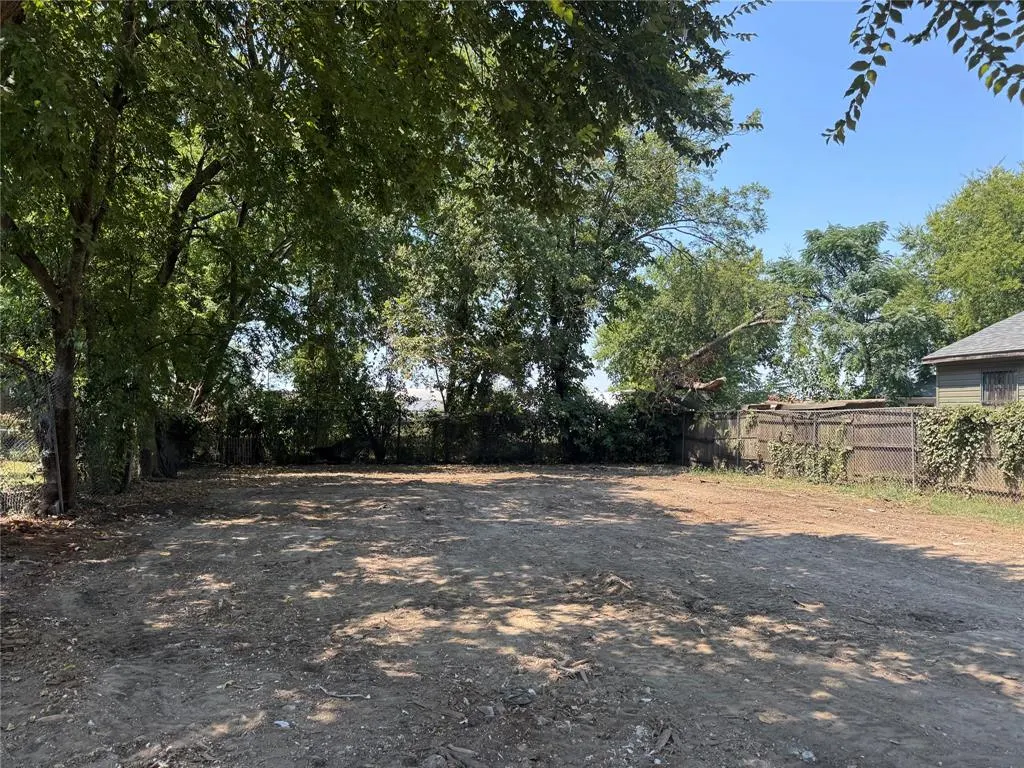 2715 Springdale Street