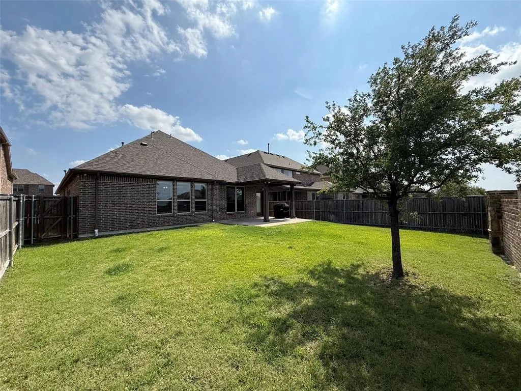 2909 Hackberry Creek Trail