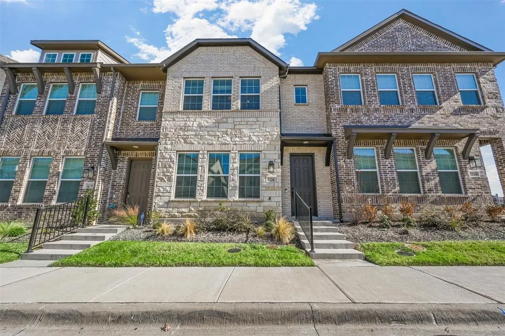 2226 Adena Springs Drive