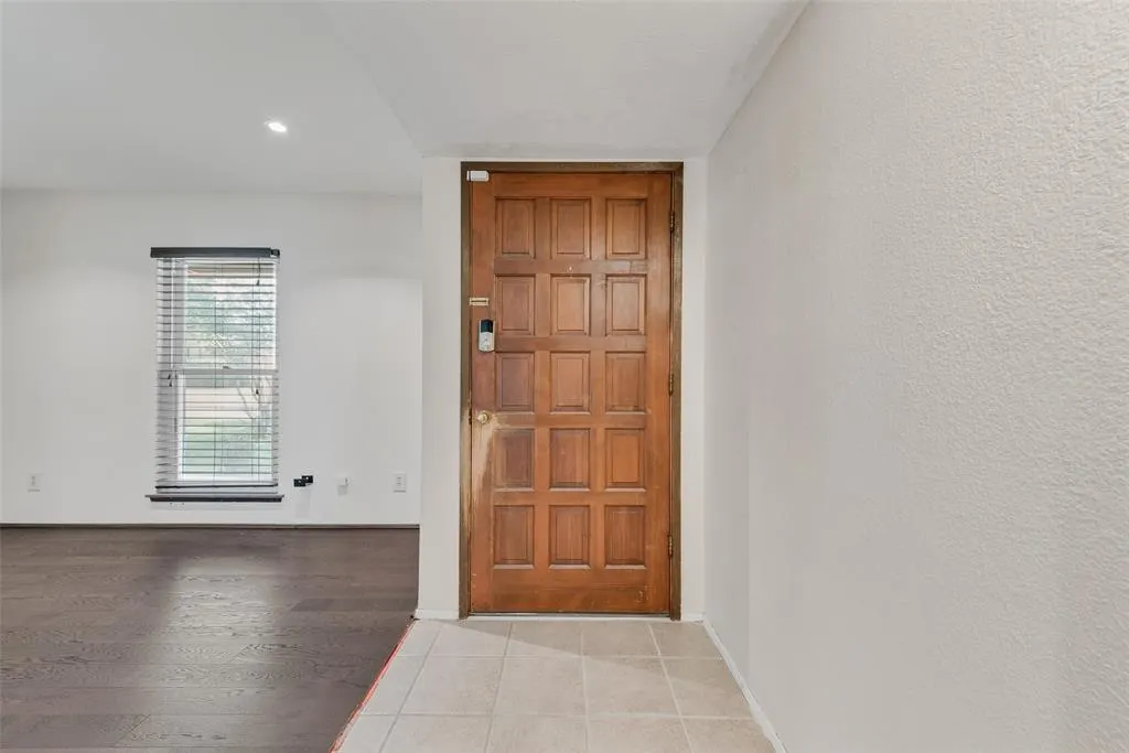 8515 Baumgarten Drive