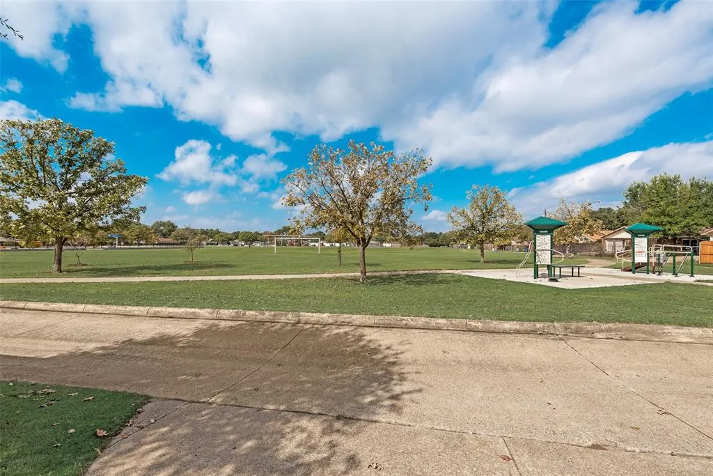 8515 Baumgarten Drive