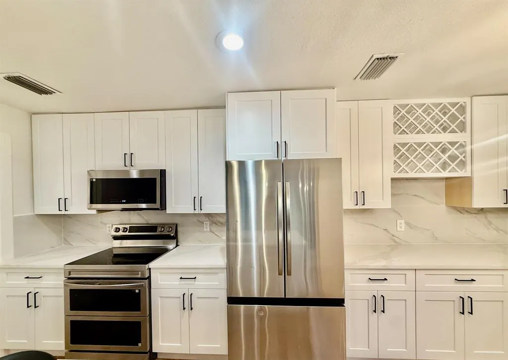 3929 Buena Vista Street, #F