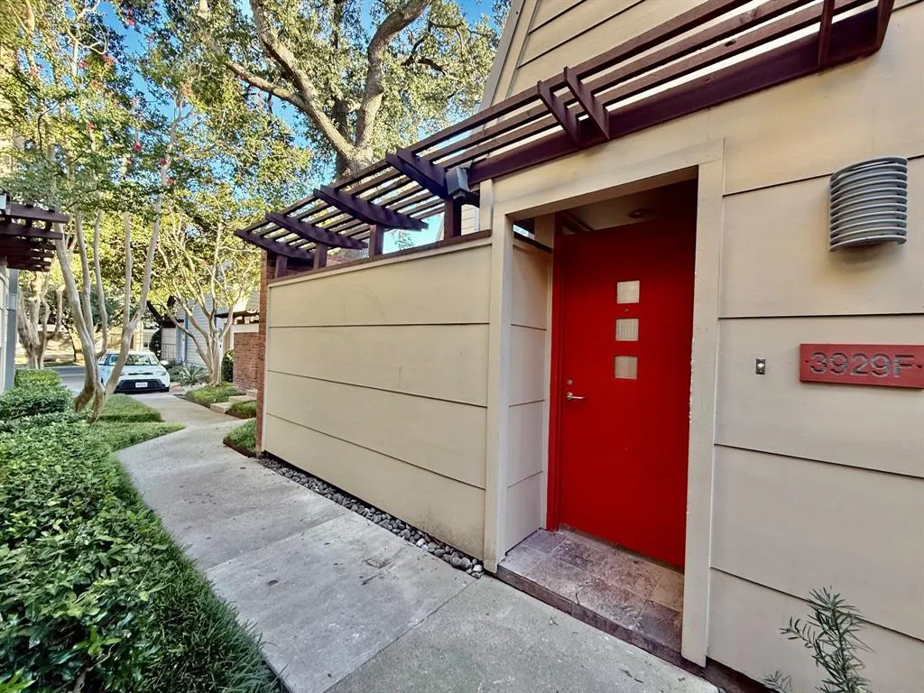 3929 Buena Vista Street, #F