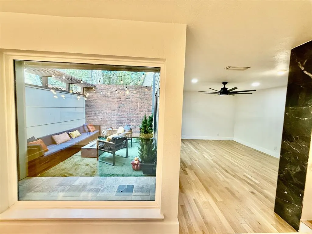 3929 Buena Vista Street, #F