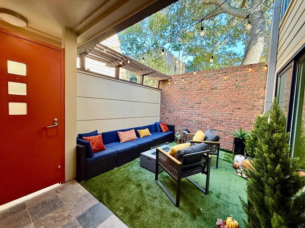 3929 Buena Vista Street, #F