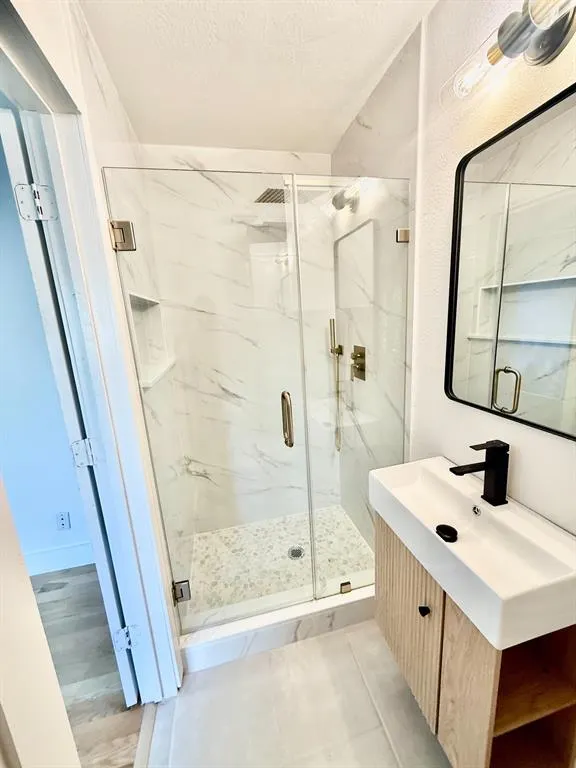 3929 Buena Vista Street, #F