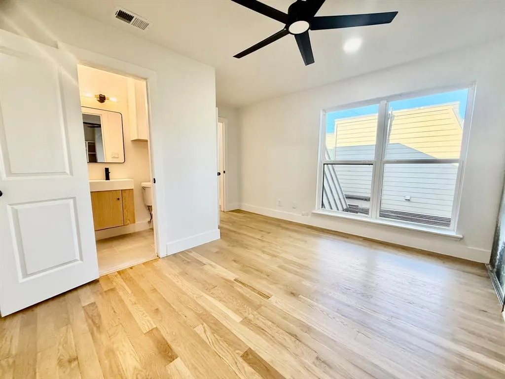 3929 Buena Vista Street, #F