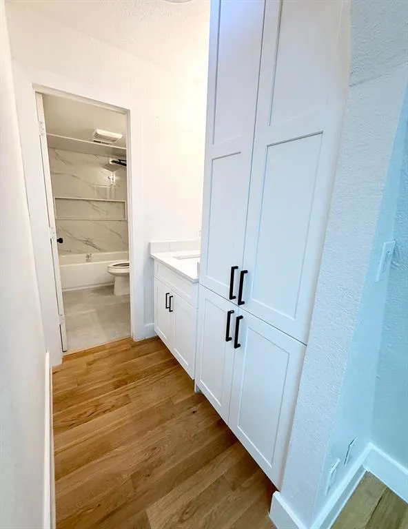 3929 Buena Vista Street, #F