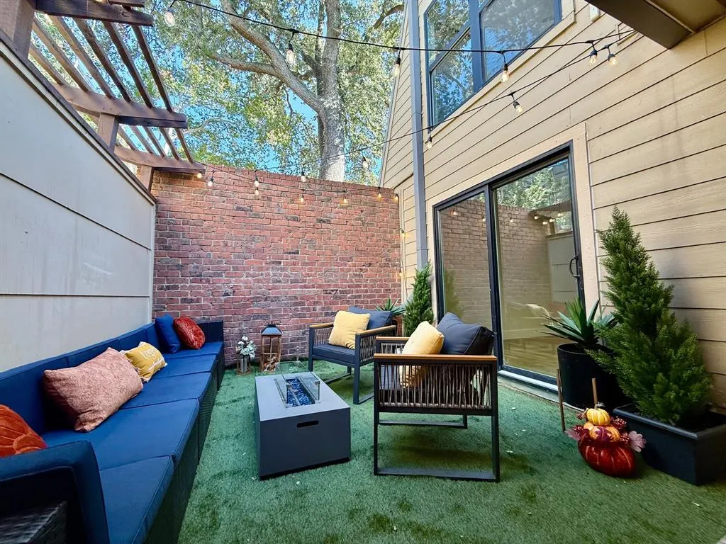 3929 Buena Vista Street, #F