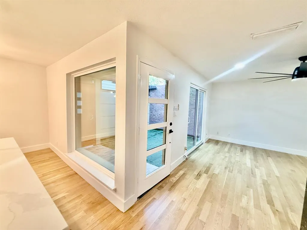 3929 Buena Vista Street, #F