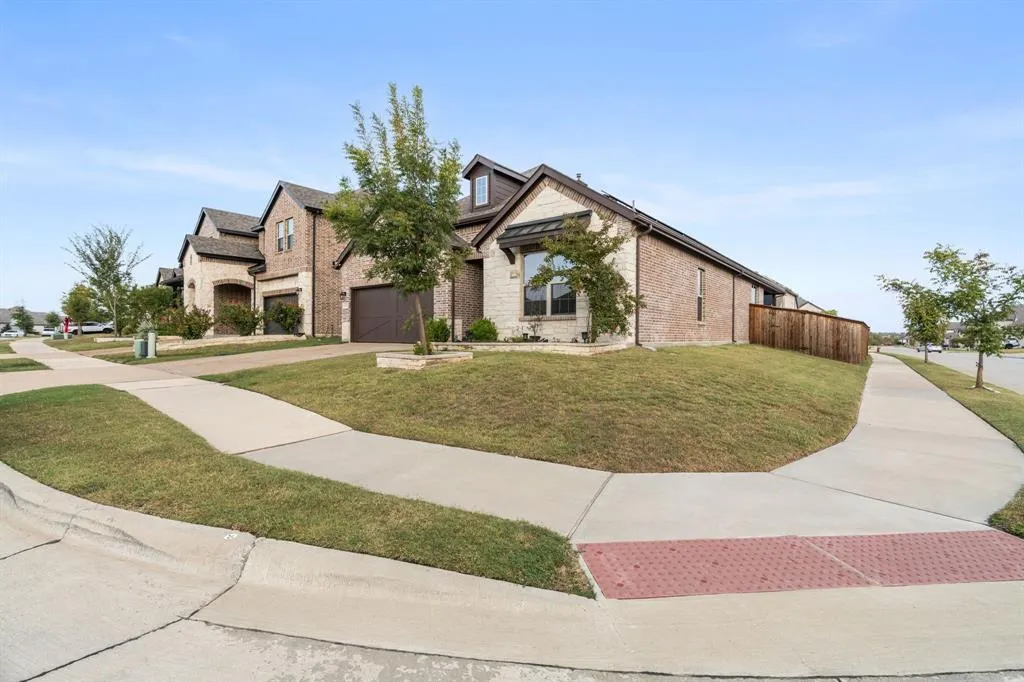 3202 Mattie Grey Lane