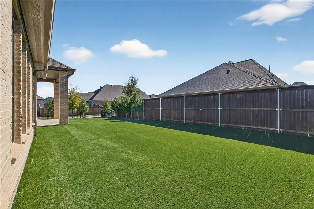 1724 Hollyhock Drive