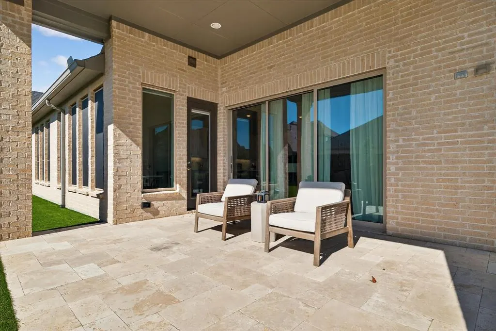 1724 Hollyhock Drive