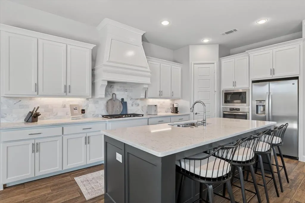 1724 Hollyhock Drive