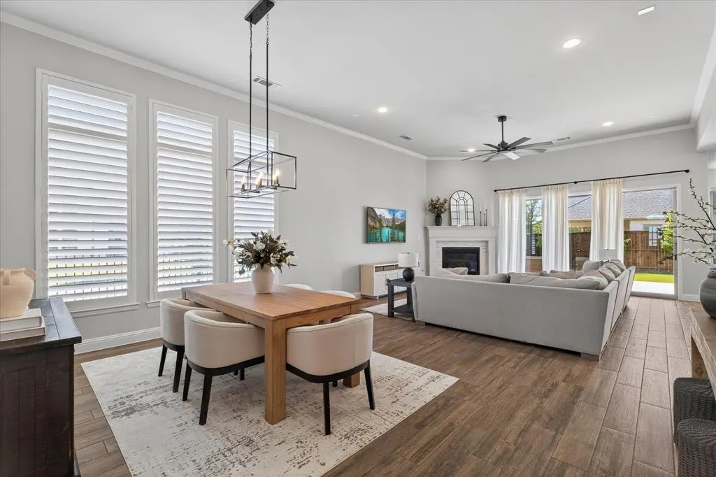 1724 Hollyhock Drive